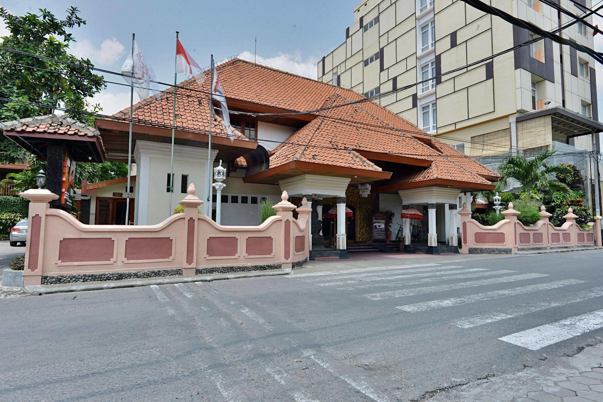 Zen Rooms Jogja Cendrawasih Pakualaman Extérieur photo