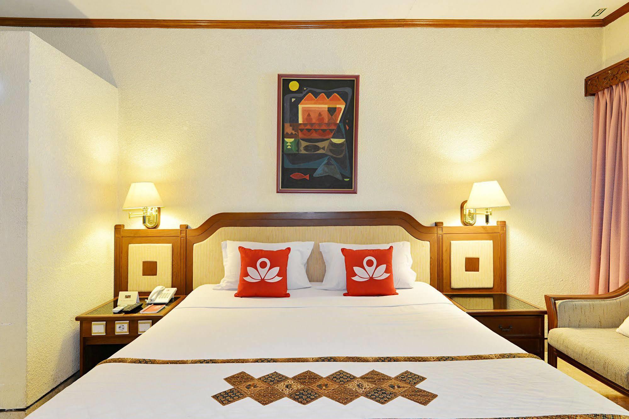 Zen Rooms Jogja Cendrawasih Pakualaman Extérieur photo