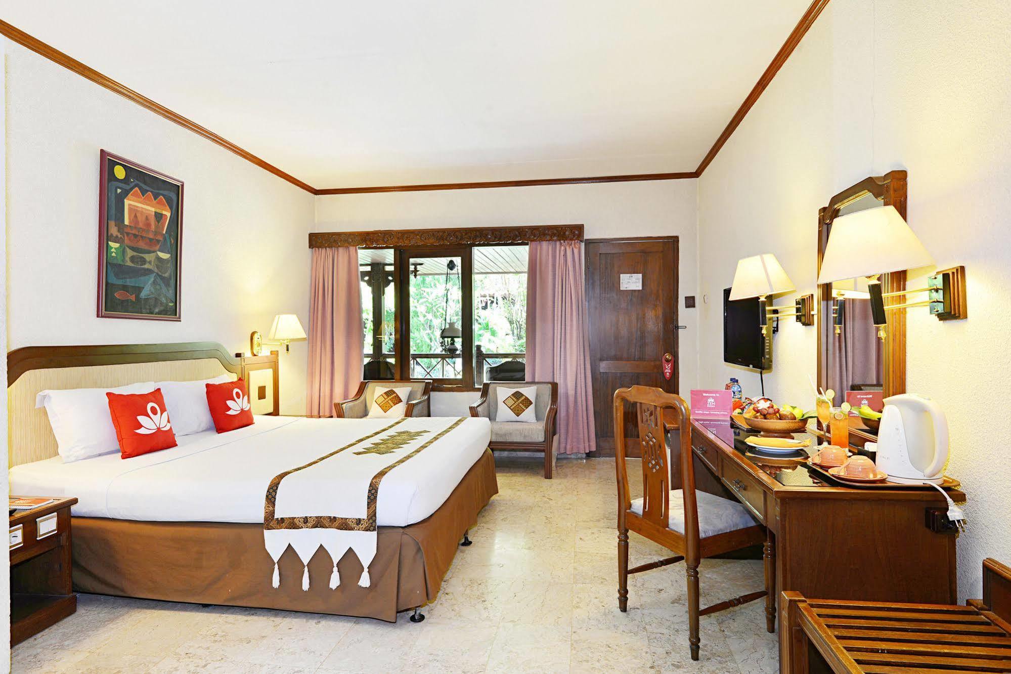 Zen Rooms Jogja Cendrawasih Pakualaman Extérieur photo
