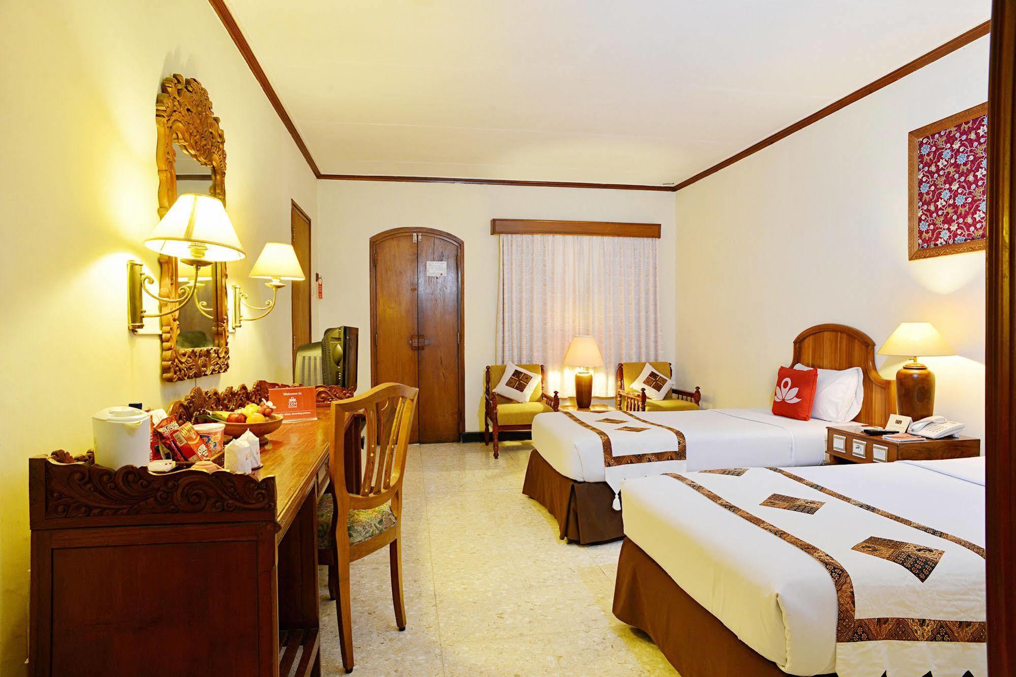 Zen Rooms Jogja Cendrawasih Pakualaman Extérieur photo