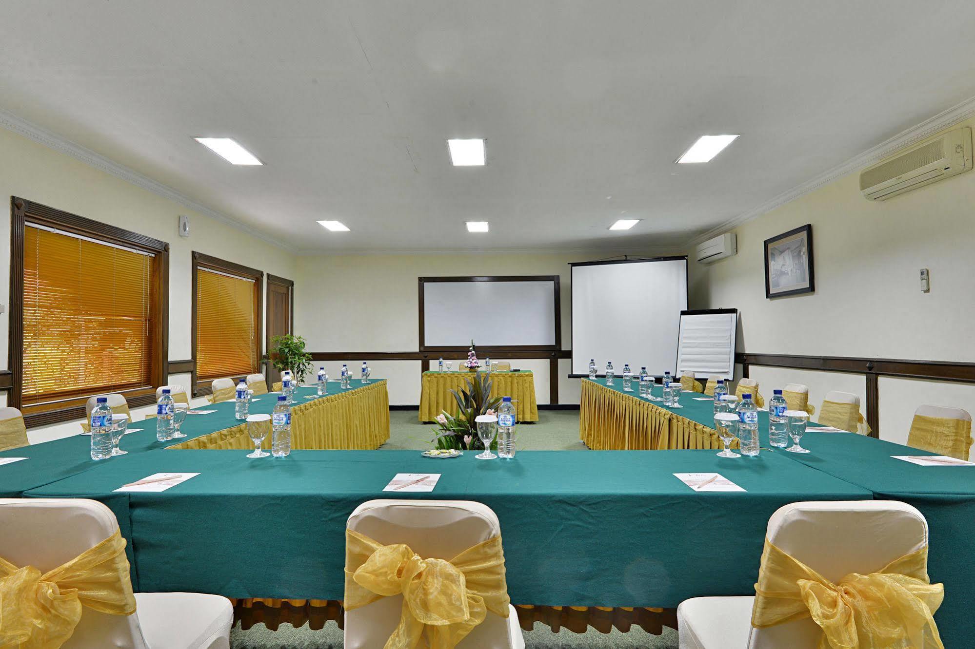 Zen Rooms Jogja Cendrawasih Pakualaman Extérieur photo